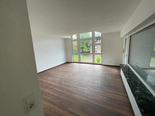 Foto - Großzügige 3 Zimmer Wohnung mit Balkon