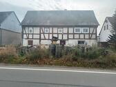 Foto - Bauland mit Abrisshaus - 15.000,00&nbsp;EUR Kaltmiete, ca.&nbsp; 0,00&nbsp;m&sup2;