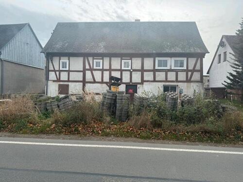 Foto - Bauland mit Abrisshaus - 15.000,00&nbsp;EUR Kaltmiete, ca.&nbsp; 0,00&nbsp;m&sup2;
