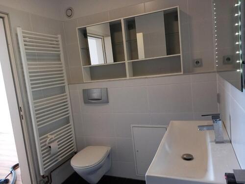 Foto - 3-Zimmer-Wohnung mit Balkon, Einbauküche und Garage – zentrumsnah