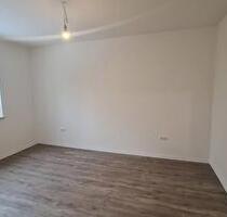 Da kommt man gern Heim. Frisch sanierte 2-Zimmer-Wohnung für Singles - Kiel Gaarden-Ost
