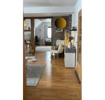 Wohnung im Grünen! - 580,00&nbsp;EUR Kaltmiete, ca.&nbsp; 80,00&nbsp;m&sup2; in Enger (PLZ: 32130)