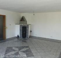 Maisonettenwohnung in Doppelhaushälfte mit Terrasse, Balkonen u. Kaminofen - Hünfeld