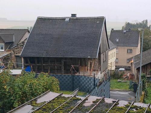 Foto - Fachwerkhaus und grosse Scheune MaklerFREI