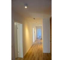 Großzügige 5-Zimmer-Wohnung mit Garten, Terrasse - Holzhausen an der Haide