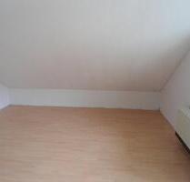 2 Zimmer Dachgeschoß Wohnung mit Balkon - Großheubach