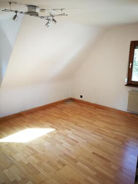 Foto - 1 Zimmer in 3-er Studenten WG – in schöner und heller 3 Zimmer-DG