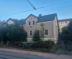 Einfamilienhaus mit großem Grundstück,Zufahrt und neuem Dach - Plauen Alt Chrieschwitz