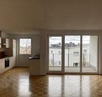 3-Zimmer-Wohnung mit offener Küche und Balkon - Frankfurt am Main Kalbach