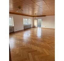 Helle 4,5 Zimmer Wohnung im Lollarer Ortskern