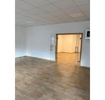Gewerbefläche , Büro, Praxis, Ausstelung, Salon, Gastronomie - Woringen