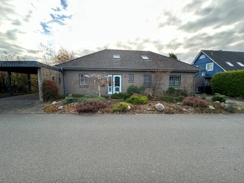 Foto - Einfamilienhaus mit schönem Grundstück in Schuby