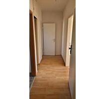 2 Zimmer mit Balkon, 350€ Kaltmiete - Oschatz