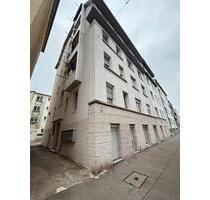 Freie 2-Zimmer-Wohnung, ausbaufähig - Maklerfrei. Top zentral. - Stuttgart Stuttgart-Ost