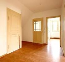 Dachgeschoss - Wohnung, gemütlich wohnen zwischen Innenstadt und Klinikum ab sofort - Lahr (Schwarzwald)