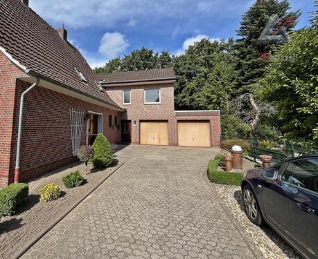 Foto - Schnuckelige Dachgeschosswohnung mit großem Balkon
