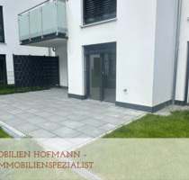 Erstbezug - wunderschöne Erdgeschosswohnung mit großer Terrasse und Garten lässt keine Wünsche offen - Landau an der Isar