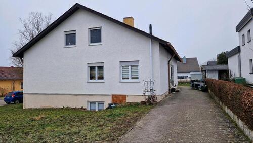Foto - 3ZKB...92m² ruhig und doch zentral gelegen. Im 3 Familienhaus
