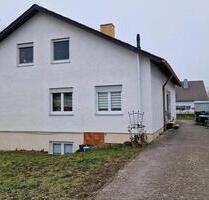 3ZKB...92m² ruhig und doch zentral gelegen. Im 3 Familienhaus - Kleinblittersdorf