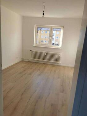 Foto - Ihr neues Zuhause: Moderne 3-Zimmer-Wohnung im 2. Obergeschoss