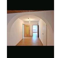 schöner Bungalow zu vermieten - 850,00&nbsp;EUR Kaltmiete, ca.&nbsp; 102,00&nbsp;m&sup2; in Lohra (PLZ: 35102)
