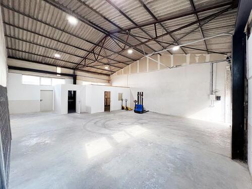 Foto - Praktisch. Kraftvoll. Visionär. Ihre neue Produktions- und Lagerhalle in Troisdorf