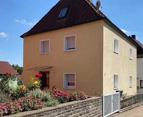 Foto - Haus mit Garten in Kirchheim (Bayern) 97268, freistehend
