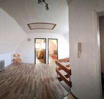 Nördlingen Stadtmitte helle 3-Zimmer-Dachgeschosswohnung
