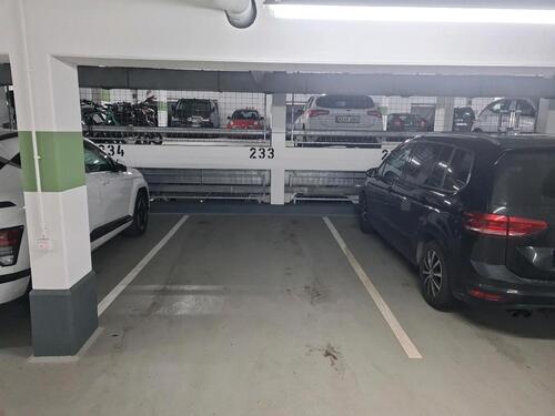 Foto - TOP TG-Stellplatz Neunkirchner Straße