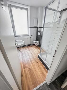 Foto - FRISCH RENOVIERT MIT NEUEN BÖDEN - Helle 2-Zimmer Wohnung in Kref
