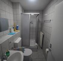 ZENTRALE EINZIMMERWOHNUNG MIT STELLPLATZ UND EINBAUKÜCHE - Zweibrücken