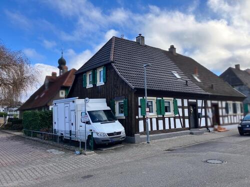 Foto - Kernsanierte Fachwerk-Idylle trifft massives Raumwunder