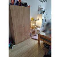 3 Raum Wohnung Nachmieter - 370,00 EUR Kaltmiete, in Gröditz (PLZ: 01609)