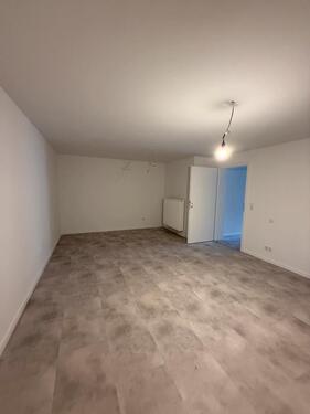 Foto - EG Wohnung mit separatem Eingang -Erstbezug nach Kernsanierung