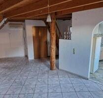 1,5 Zimmer Wohnung DG - 780,00&nbsp;EUR Kaltmiete, ca.&nbsp; 50,00&nbsp;m&sup2; in Rheinfelden (Baden) (PLZ: 79618)