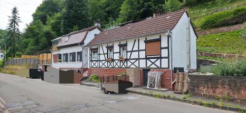 Foto - Einzugsbereites Familienhaus mit großem Grundstück, Werkstatt und