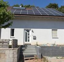 Freistehendes Einfamilenhaus mit PV + Speicher + Klima, Garage - Mehlbach