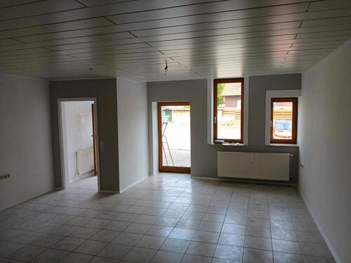 Foto - Neu Renovierte Wohnung 48qm - 500,00 EUR Kaltmiete,