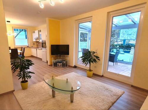 Foto - möblierte, helle 64qm, 1SZ, K,B, 15qm Süd-Terrasse, gr. Wohnküche