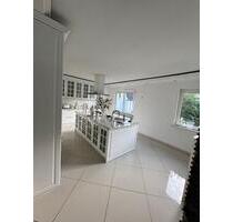 Maisonettenwohnung zum Verkauf - 263.000,00&nbsp;EUR Kaufpreis, ca.&nbsp; 169,00&nbsp;m&sup2; in Duisburg (PLZ: 47137) Mittelmeiderich