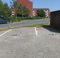2 PKW-Abstellplätze zu vermieten in EMD, Herm.-Allmers-Str. - Emden