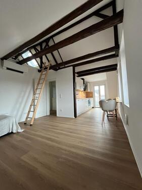 Foto - Galerie-Altbau-Wohnung mit Sonnenbalkon & Küche in Frankfurt