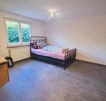 Neu renovierte 1,5-Zimmer-Wohnung - Berglen