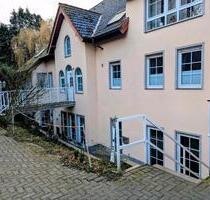 Souterrain - Wohnung in exklusivem Haus. Eigener Eingang. - Duisburg Beeck