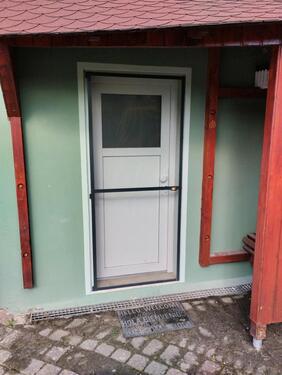 Foto - Kleiner Lagerraum oder Werkstatt mit WC, Heizung und Strom