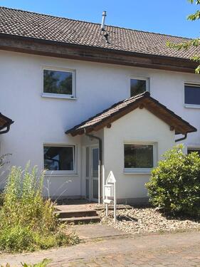 Foto - Reihenhaus zur Miete, frisch renoviert