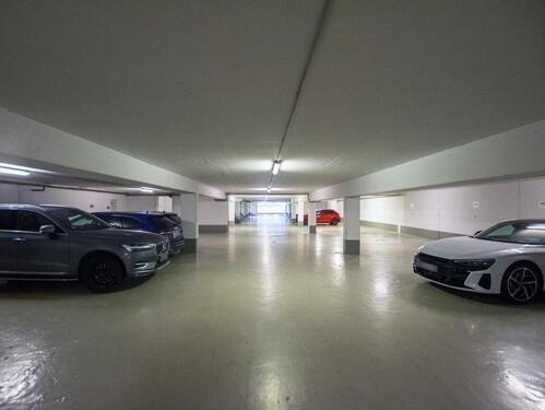 Foto - Garagenstellplatz Tiefgarage mit Videoüberwachung zur Miete
