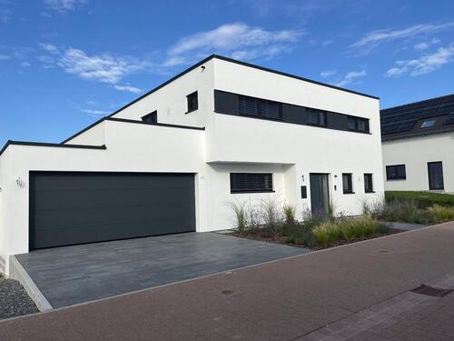 Foto - Einfamilienhaus mit Doppelgarage für höchste Ansprüche Sulzfeld