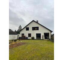 Schönes Architektenhaus mit traumhaftem Waldgrundstück in Lübeck