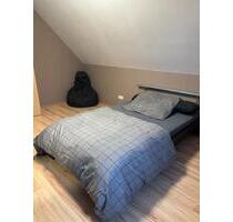 WG Zimmer Available - 575,00&nbsp;EUR Kaltmiete, ca.&nbsp; 12,00&nbsp;m&sup2; in Schulzendorf (PLZ: 15732)